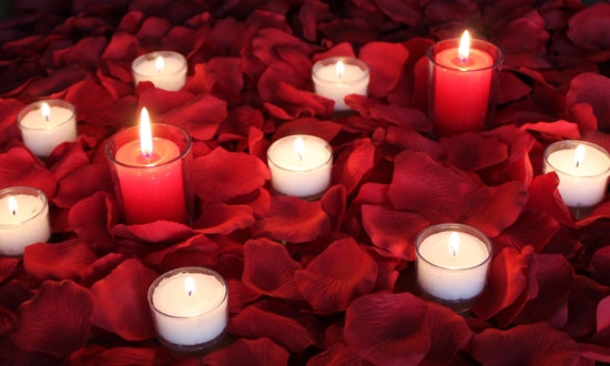 Romance 2000, Red Silk Rose Petals + candles